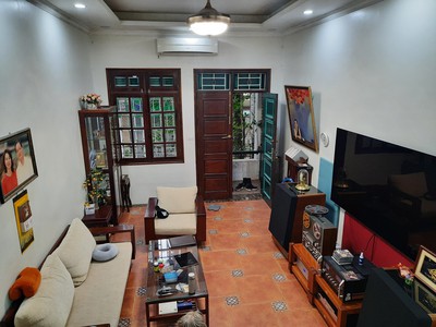 Chính chủ cho thuê căn hộ 2N1K tại phố chùa láng 1403