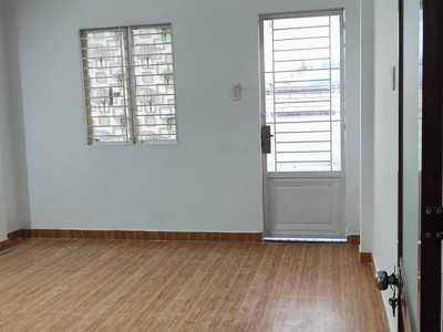 Chính chủ cho thuê căn hộ 2N1K tại phố chùa láng 572