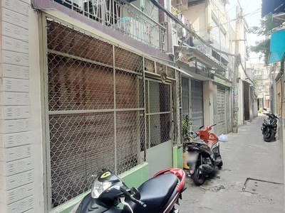 Chính chủ cho thuê căn hộ 2N1K tại phố chùa láng 1038