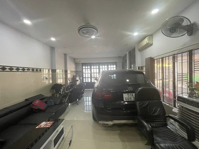 Chính chủ cho thuê căn hộ 2N1K tại phố chùa láng 606