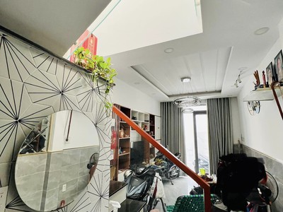 Chính chủ cho thuê căn hộ 2N1K tại phố chùa láng 255