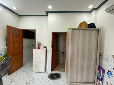 Chính chủ cho thuê căn hộ 2N1K tại phố chùa láng 298