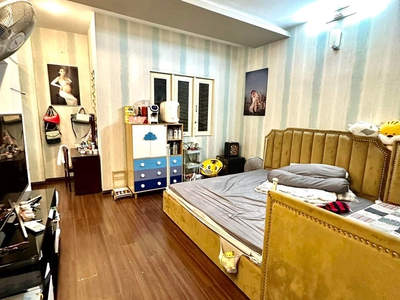 Chính chủ cho thuê căn hộ 2N1K tại phố chùa láng 367
