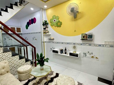 Chính chủ cho thuê căn hộ 2N1K tại phố chùa láng 451