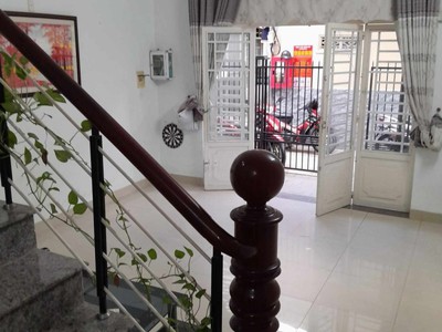 Chính chủ cho thuê căn hộ 2N1K tại phố chùa láng 144