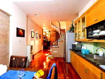 Chính chủ cho thuê căn hộ 2N1K tại phố chùa láng 272