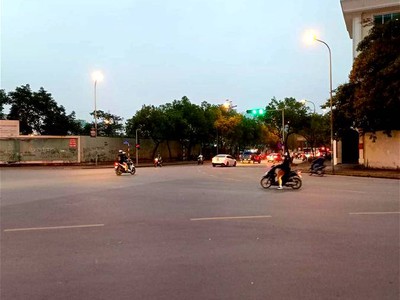 Chính chủ cho thuê căn hộ 2N1K tại phố chùa láng 766