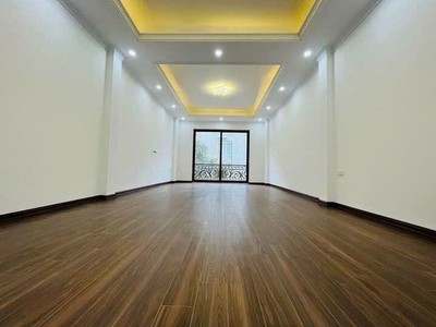 Chính chủ cho thuê căn hộ 2N1K tại phố chùa láng 636
