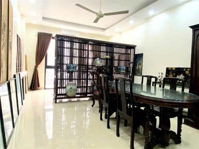 Chính chủ cho thuê căn hộ 2N1K tại phố chùa láng 1094