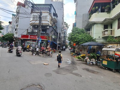 Chính chủ cho thuê căn hộ 2N1K tại phố chùa láng 550