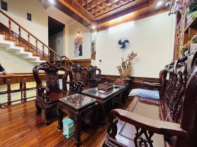 Chính chủ cho thuê căn hộ 2N1K tại phố chùa láng 121