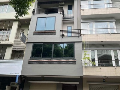 Chính chủ cho thuê căn hộ 2N1K tại phố chùa láng 425