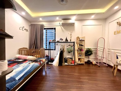 Chính chủ cho thuê căn hộ 2N1K tại phố chùa láng 412