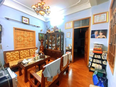 Chính chủ cho thuê căn hộ 2N1K tại phố chùa láng 407