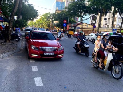 Chính chủ cho thuê căn hộ 2N1K tại phố chùa láng 849