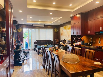 Chính chủ cho thuê căn hộ 2N1K tại phố chùa láng 1201
