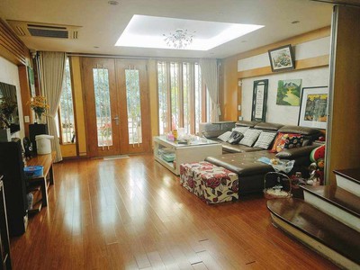 Chính chủ cho thuê căn hộ 2N1K tại phố chùa láng 212