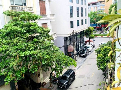 Chính chủ cho thuê căn hộ 2N1K tại phố chùa láng 863