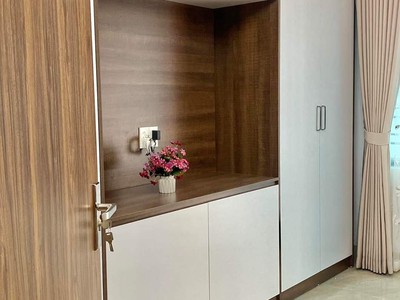 -E có 1 căn nhà mặt phố 4 tầng đẹp sang xịn mịn cần tìm chủ nhân mới 5