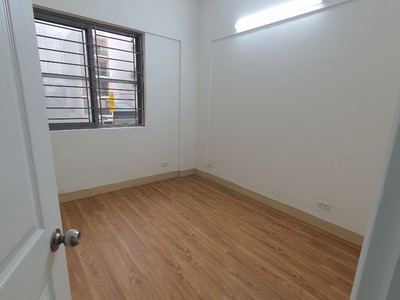 Chính chủ bán gấp căn hộ 2 ngủ ban công Đông Nam 70m2,Kiến Hưng,Hà Đông. 1