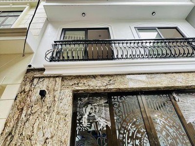 Chính chủ cho thuê căn hộ 2N1K tại phố chùa láng điện nước giá dân 376