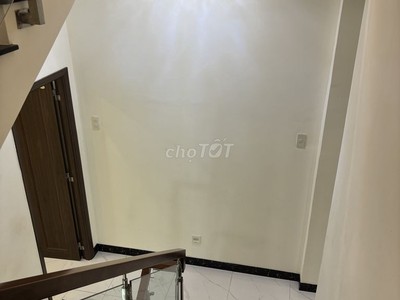 Chính chủ cho thuê căn hộ 2N1K tại phố chùa láng 1825