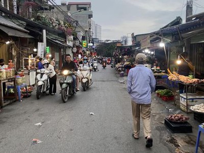 Chính chủ cho thuê căn hộ 2N1K tại phố chùa láng điện nước giá dân 216