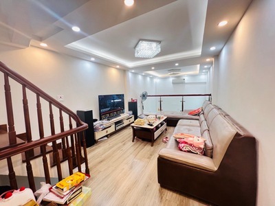 Chính chủ cho thuê căn hộ 2N1K tại phố chùa láng 2396