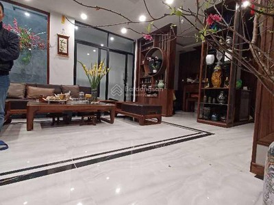 Chính chủ cho thuê căn hộ 2N1K tại phố chùa láng 2044