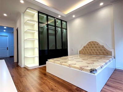 Chính chủ cho thuê căn hộ 2N1K tại phố chùa láng 2317