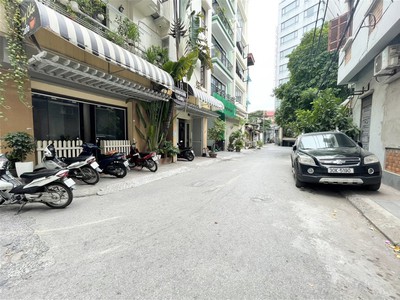Chính chủ cho thuê căn hộ 2N1K tại phố chùa láng điện nước giá dân 361