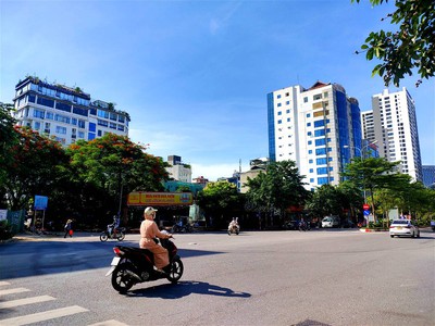 Chính chủ cho thuê căn hộ 2N1K tại phố chùa láng điện nước giá dân 375