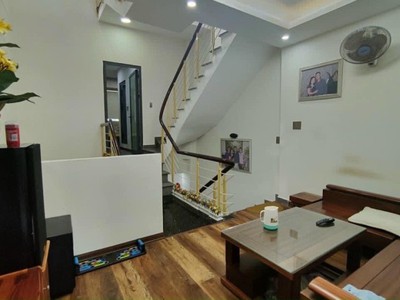 Chính chủ cho thuê căn hộ 2N1K tại phố chùa láng 2262