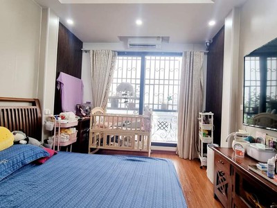 Chính chủ cho thuê căn hộ 2N1K tại phố chùa láng điện nước giá dân 517
