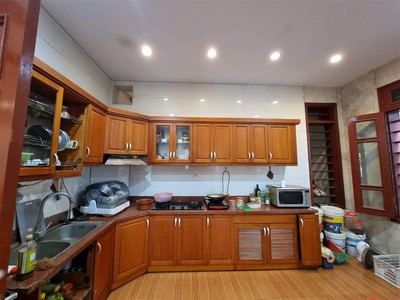 Chính chủ cho thuê căn hộ 2N1K tại phố chùa láng 2084