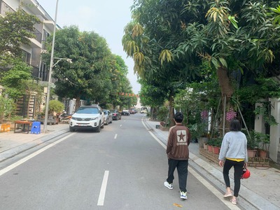 Chính chủ cho thuê căn hộ 2N1K tại phố chùa láng điện nước giá dân 429