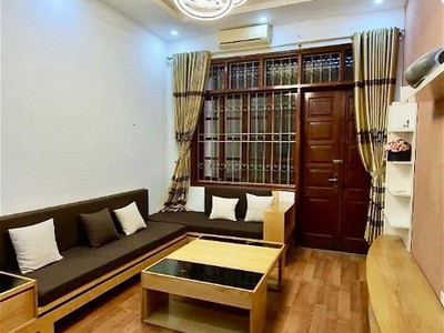 Chính chủ cho thuê căn hộ 2N1K tại phố chùa láng 2215