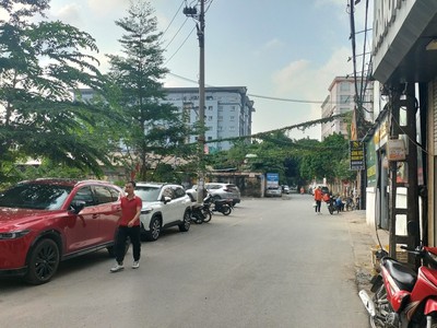 Chính chủ cho thuê căn hộ 2N1K tại phố chùa láng điện nước giá dân 249
