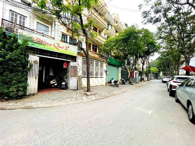Chính chủ cho thuê căn hộ 2N1K tại phố chùa láng 2208