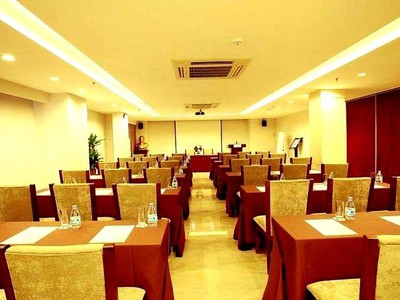 Chính chủ cho thuê căn hộ 2N1K tại phố chùa láng điện nước giá dân 493