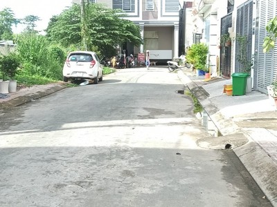 Khu phân lô, đường lê văn việt , 65m2, xây cao tầng, ngã 3 mỹ thành , long thạnh mỹ , q9 0