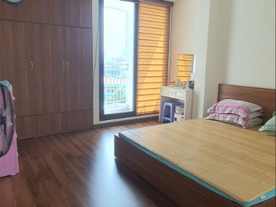 Chính chủ cho thuê căn hộ 2N1K tại phố chùa láng điện nước giá dân 2063
