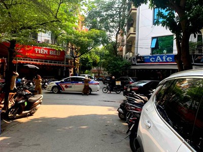 Chính chủ cho thuê căn hộ 2N1K tại phố chùa láng điện nước giá dân 2058