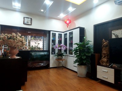 Chính chủ cho thuê căn hộ 2N1K tại phố chùa láng điện nước giá dân 1027