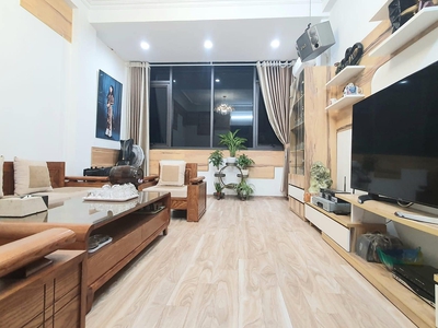 Chính chủ cho thuê căn hộ 2N1K tại phố chùa láng điện nước giá dân 893