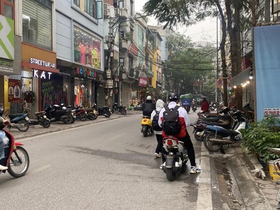 Chính chủ cho thuê căn hộ 2N1K tại phố chùa láng điện nước giá dân 1435