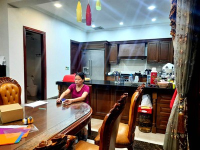 Chính chủ cho thuê căn hộ 2N1K tại phố chùa láng điện nước giá dân 1872