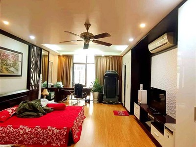 Chính chủ cho thuê căn hộ 2N1K tại phố chùa láng điện nước giá dân 1025