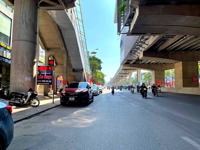 Chính chủ cho thuê căn hộ 2N1K tại phố chùa láng điện nước giá dân 2122