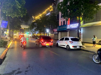 Chính chủ cho thuê căn hộ 2N1K tại phố chùa láng điện nước giá dân 652